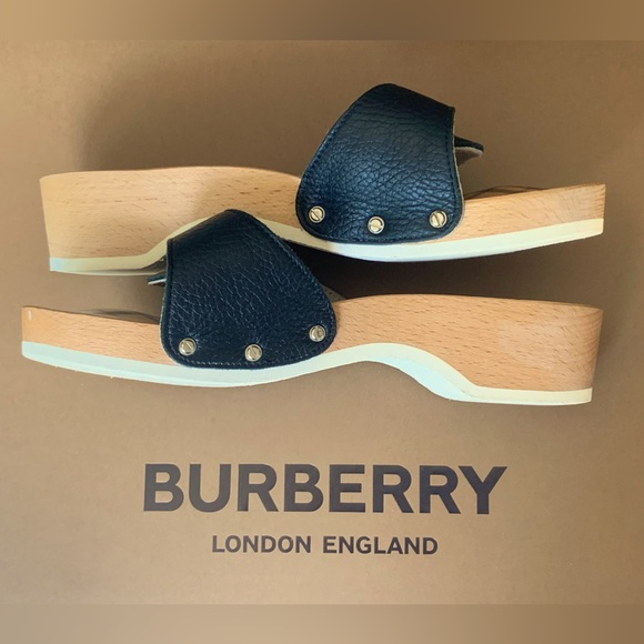 Burberry Sandals - Picture 6 of 15